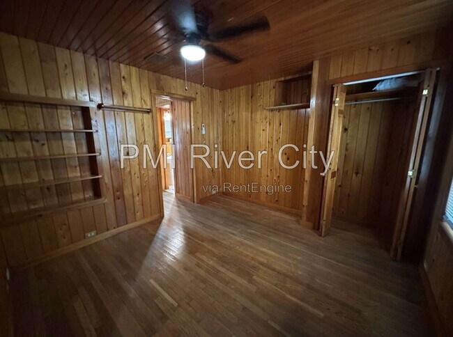 Building Photo - 11415 Dobson Dr