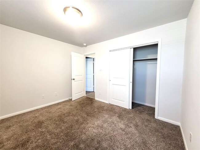 Building Photo - 1227 Marvista Ln