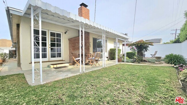 Building Photo - 4725 Purdue Ave