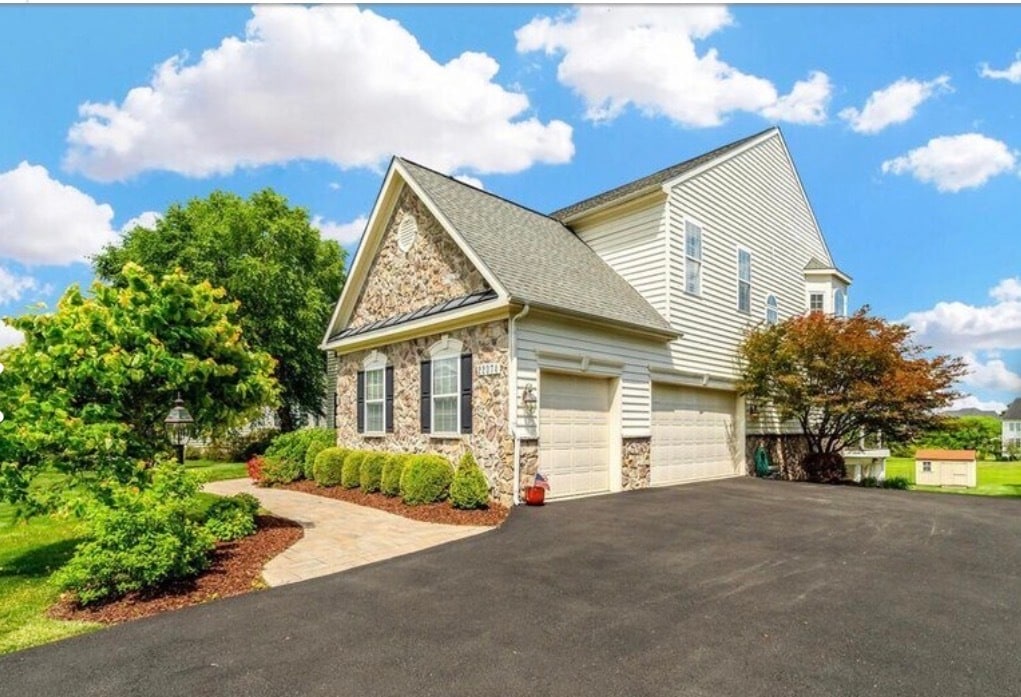Building Photo - 22374 Dolomite Hills Dr
