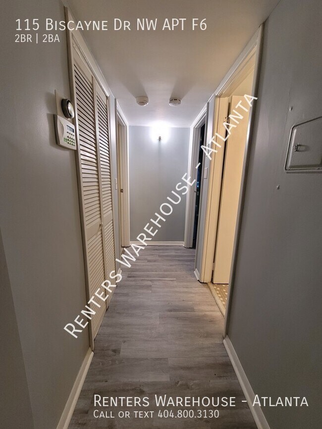 Building Photo - Heart of Buckhead! Renovated 2 Bedroom Condo