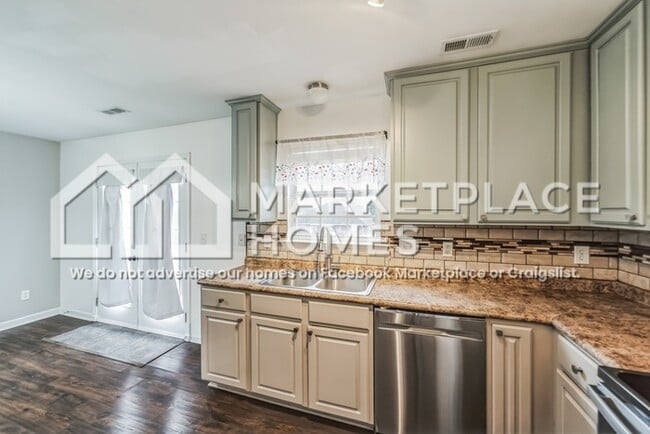 Building Photo - 15820 Flat Rock Ct NW