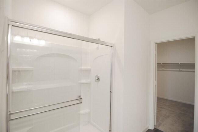 Building Photo - 1052 Water Oak Ln