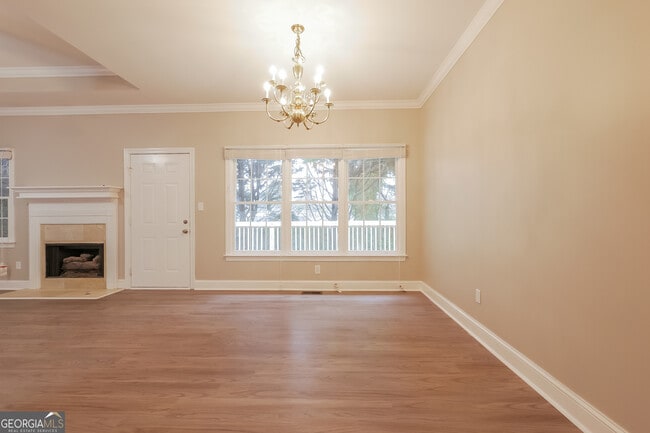 Building Photo - 100 Carriage Chase