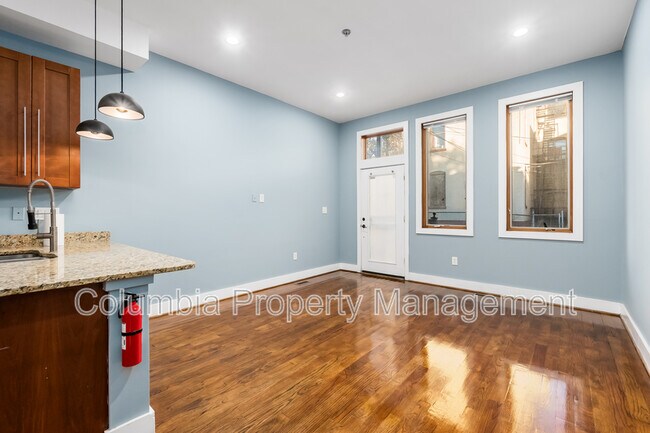 Building Photo - 1553 9th St NW