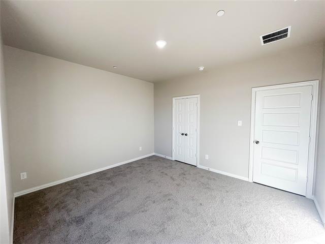 Building Photo - 2121 Luna Dr