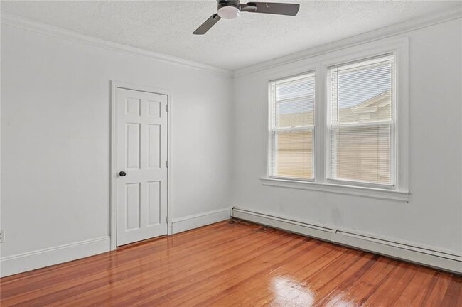 Building Photo - 123 Radcliffe Ave