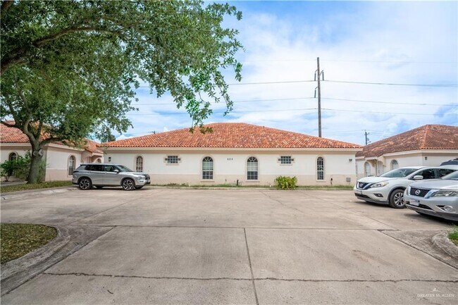 Primary Photo - 604 Buena Vista Dr