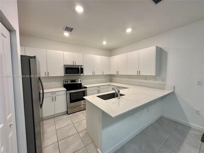 Building Photo - 11810 SW 245 Ter