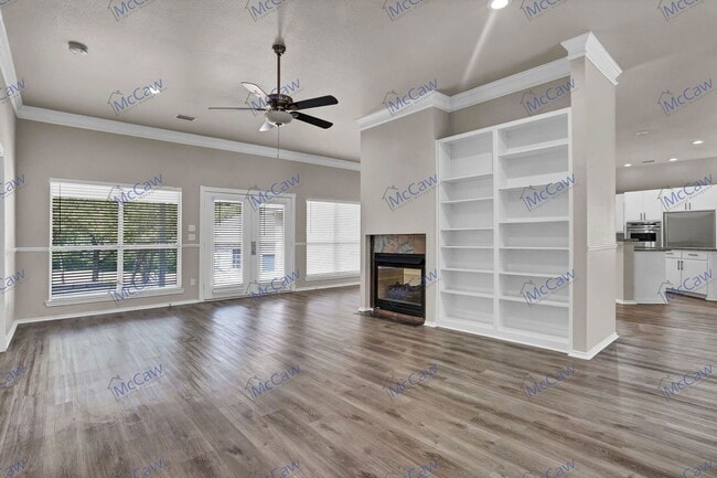 Building Photo - 6113 Lantana Ln