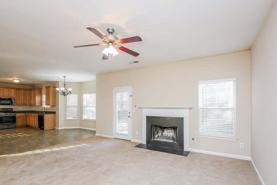 Building Photo - 4390 Ambassador Way