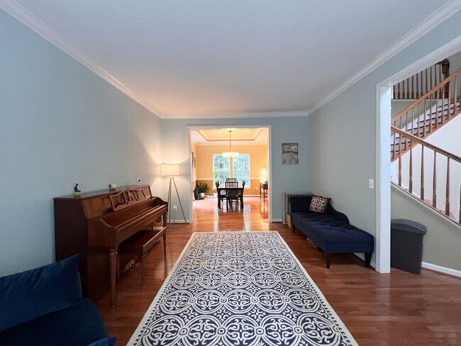 Building Photo - 5920 Nicolet Ct