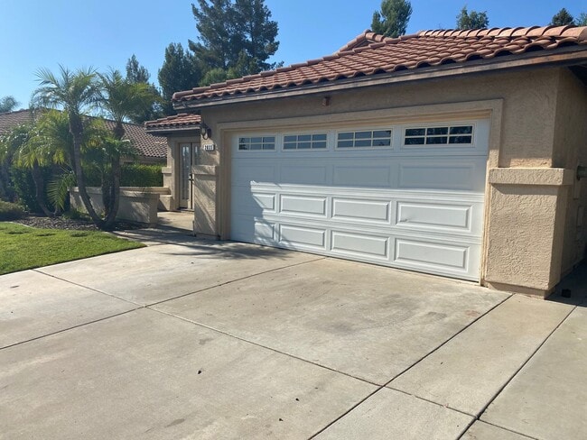 Building Photo - BEAUTIFUL 3 BEDROOM HOME IN THE CROWN HILLS DEVELOPEMENT OF ALPINE