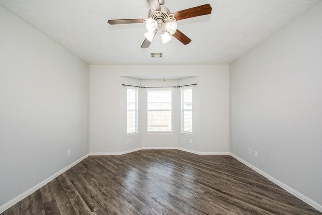 Building Photo - 6527 Capridge Dr