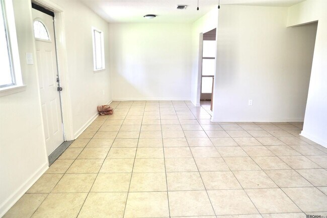 Building Photo - 10716 Cletus Dr