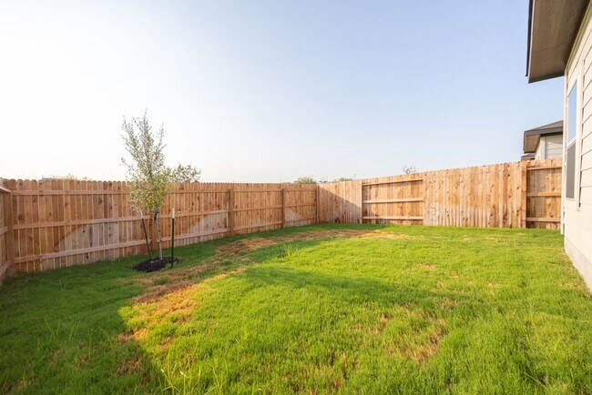 Building Photo - 5502 Cibolo Pass