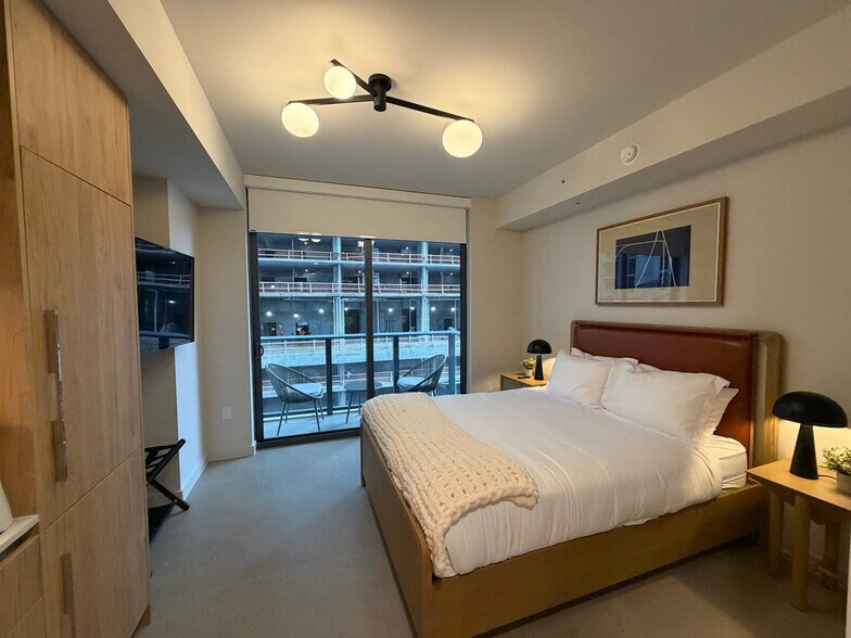 Building Photo - 11 NE 6th St