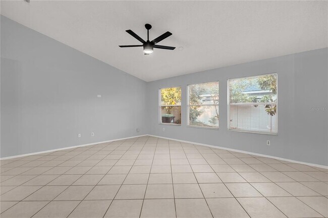 Building Photo - 14528 Redmeadow Ct