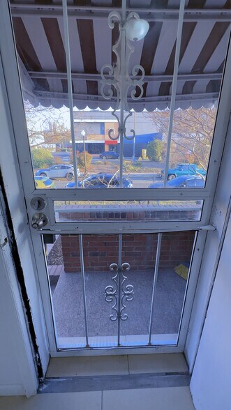 Building Photo - 1535 K St SE