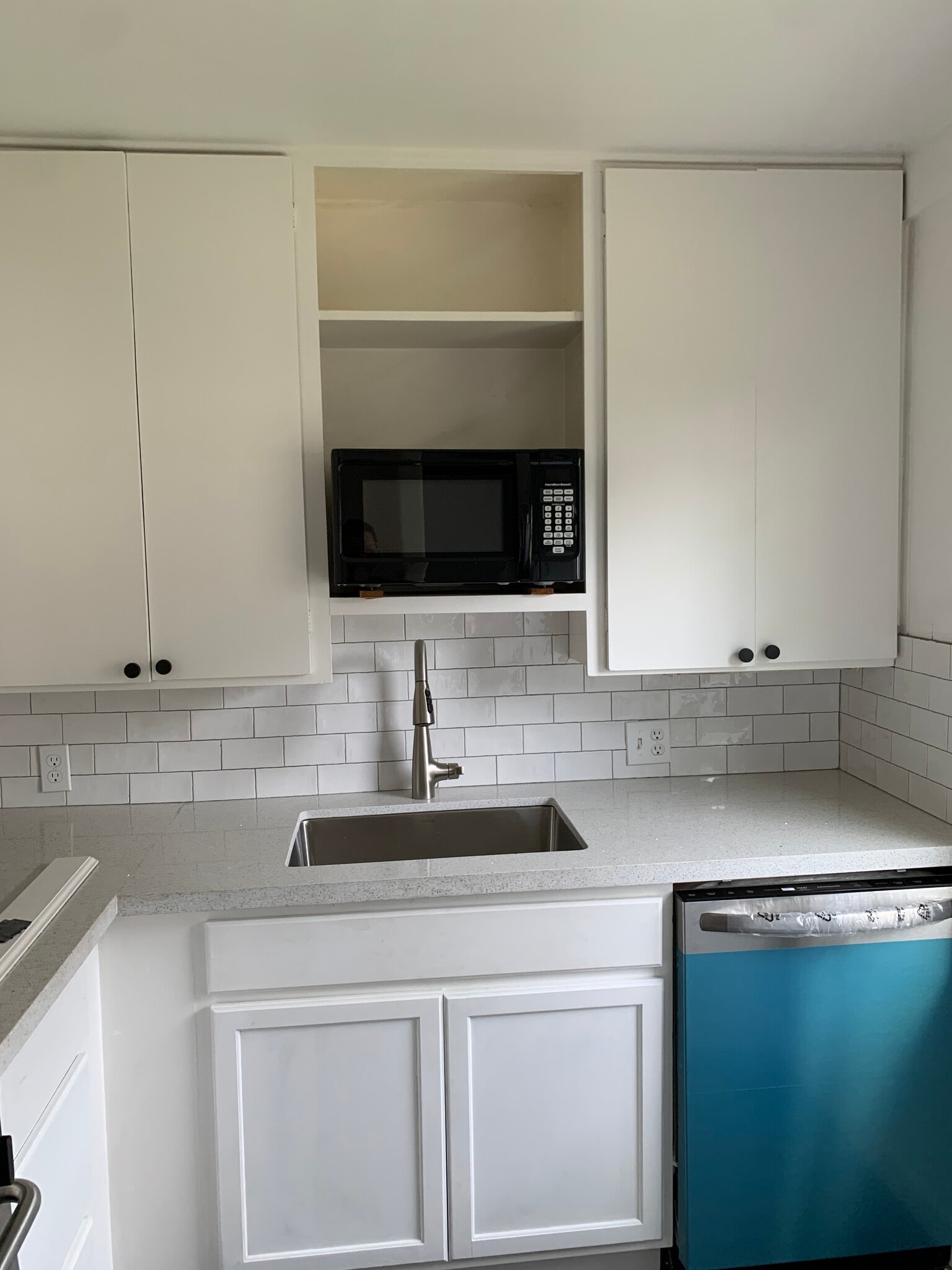 Kitchen - 6310 Greenbriar Dr