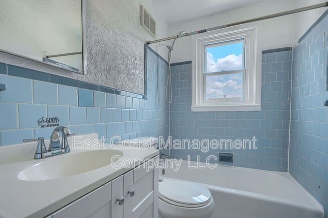 Building Photo - 2230 Coralthorn Rd