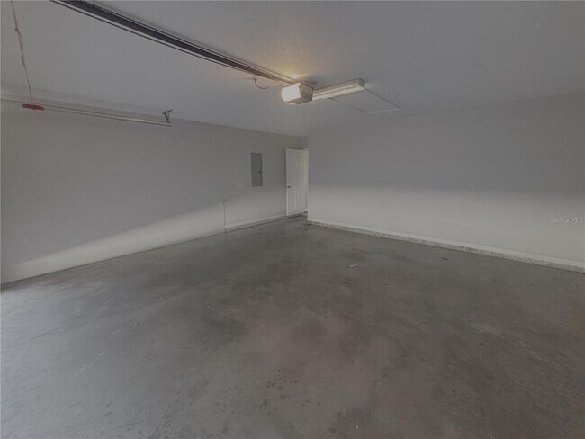 Building Photo - 9965 SW 55th Ave Rd
