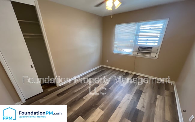 Building Photo - 1624 Mary Dr