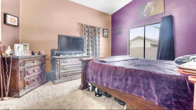 Building Photo - A cozy house with 3 beds and 2 bath in Coy...
