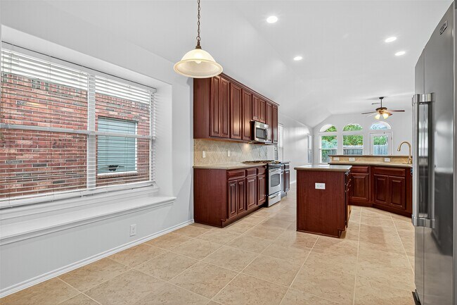 Building Photo - 5518 Elderberry Arbor