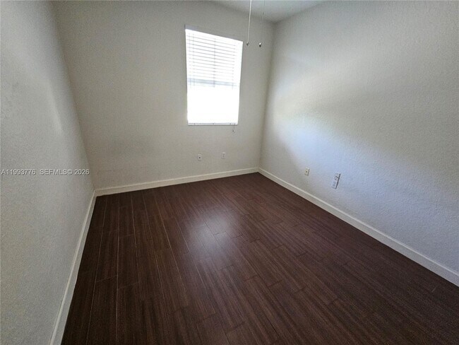 Building Photo - 11384 NW 84th Terrace