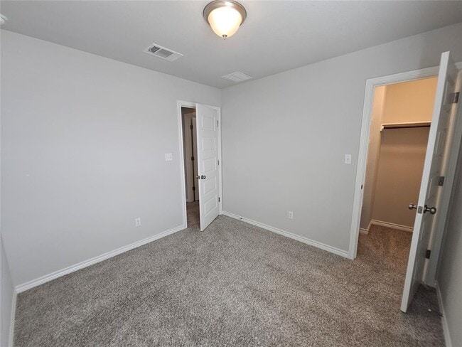Building Photo - 1721 Artesian Spgs Xing