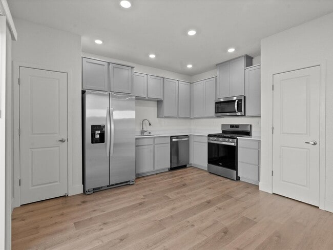 Building Photo - The Magnolia - 4 Bedroom, 2.5 Bath single ...