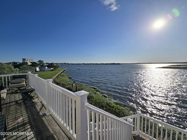Building Photo - 100 Seaview Ave