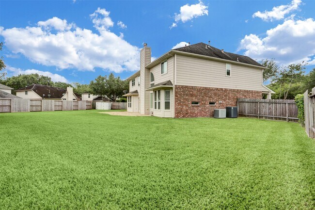 Building Photo - 10410 Five Oaks Ct