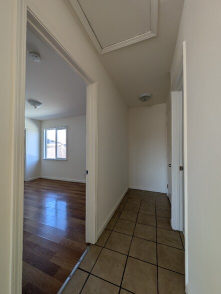 Building Photo - 1032 Gilbert St