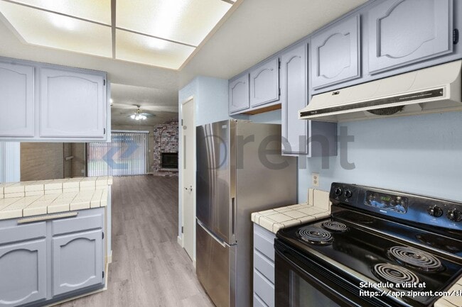 Building Photo - 4540 Armadale Way