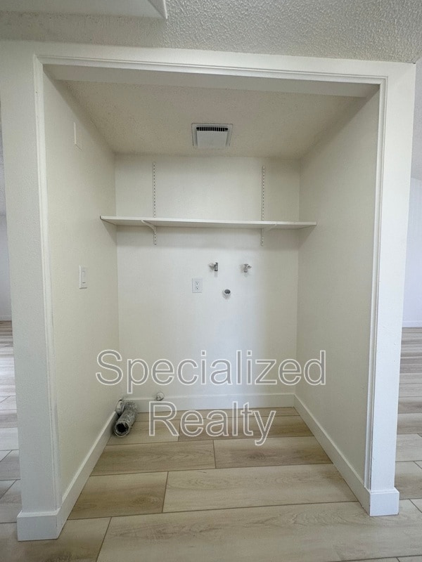 Building Photo - 14074 Van Nuys Blvd