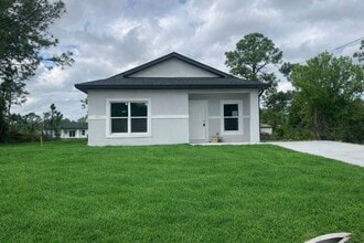 Building Photo - 648 Sunflower Dr