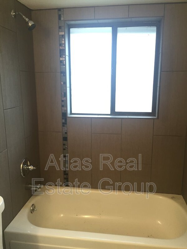 Building Photo - 602 South St