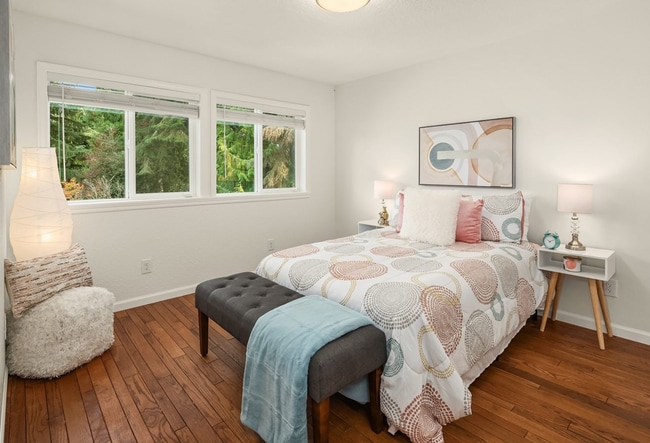 Building Photo - 18811 SE 42nd St