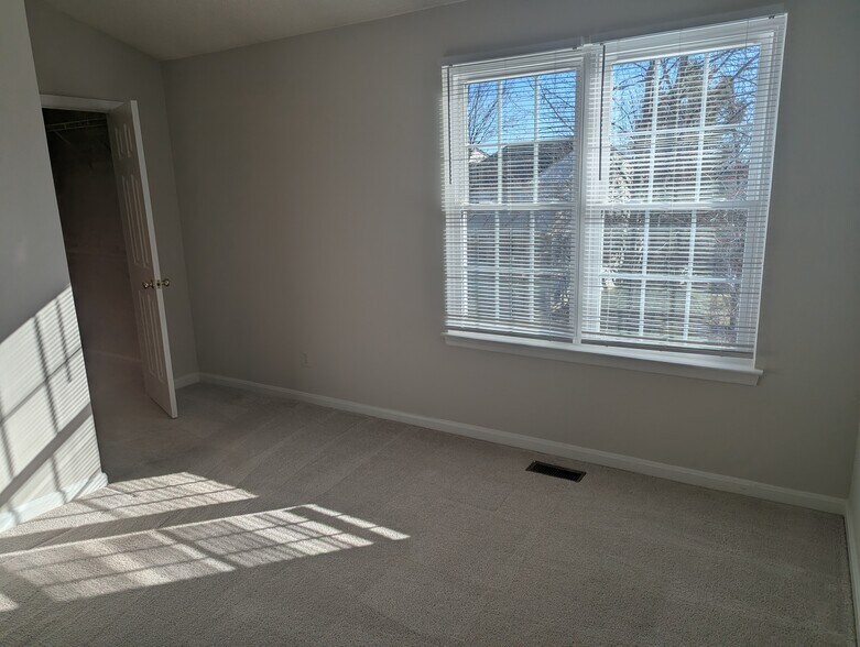 Building Photo - 8136 Bayonet Way