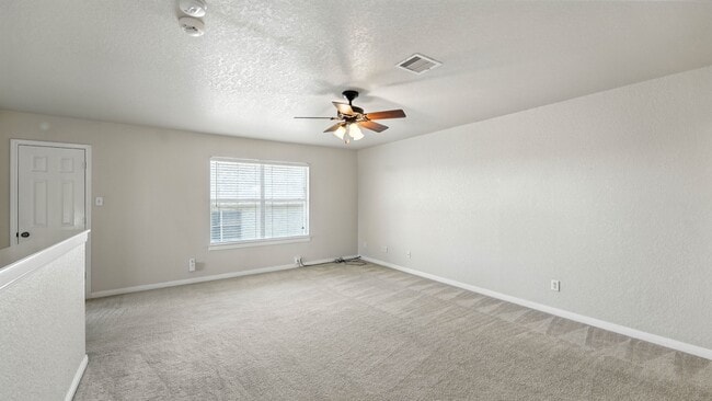 Building Photo - 4527 Summer Fall