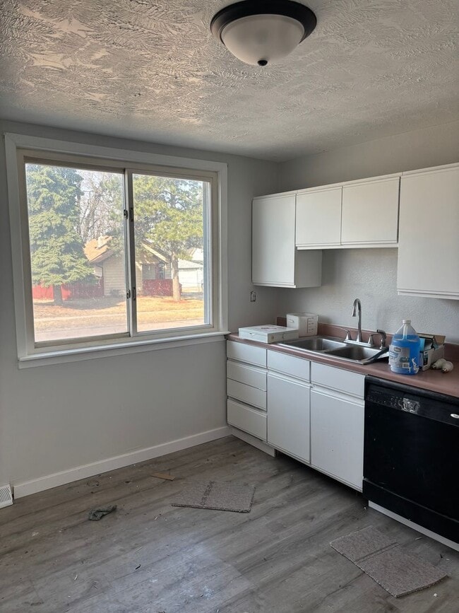 Building Photo - Coming Soon!