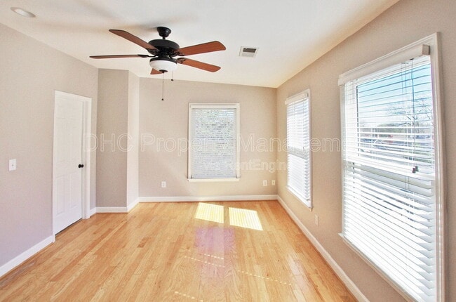 Building Photo - 835 Piedmont Ave NE