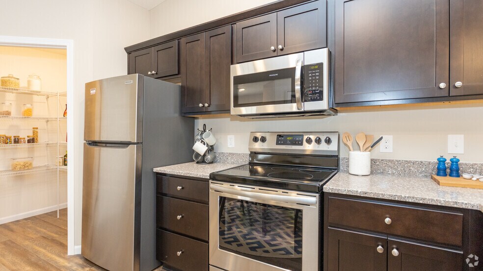 Redwood Texas Township 8032 Rowan St Kalamazoo MI 49009 Apartment