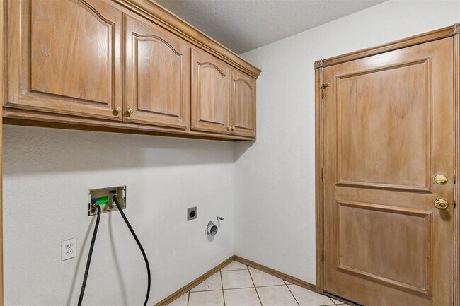 Building Photo - 2725 Blue Quail Pass