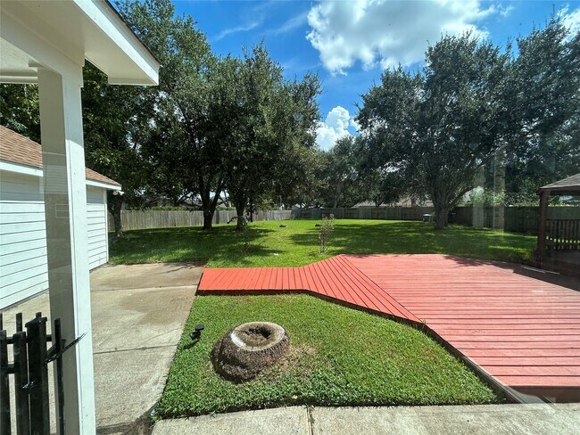 Building Photo - 8230 Falling Water Ct