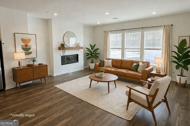Building Photo - 5772 Plaza Dr SE