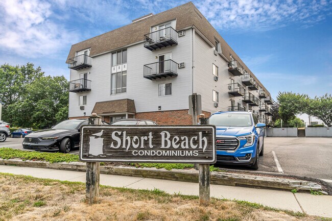 Primary Photo - 115 Short Beach Rd