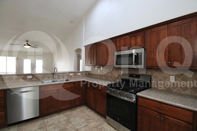 Building Photo - 254 E Nunneley Rd